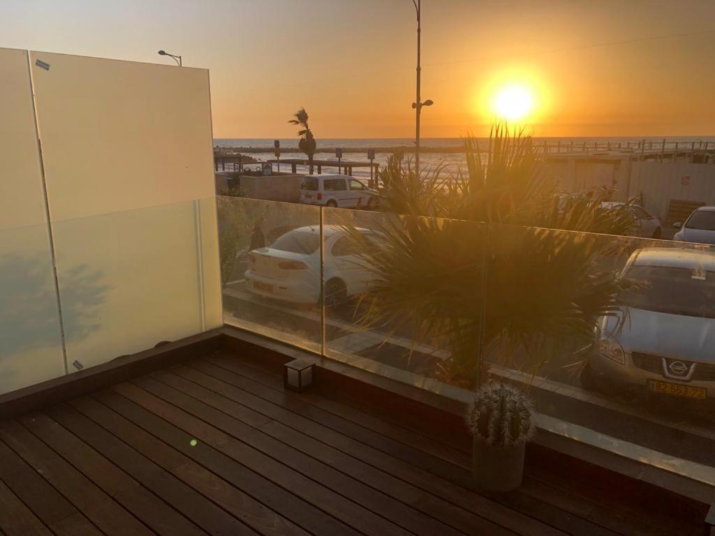 Beach Lux Apartment Haïfa Extérieur photo